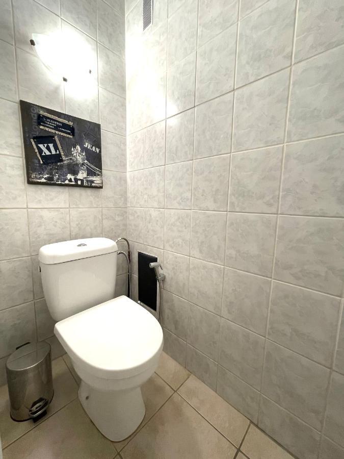 Chambre Privee En Colocation Dans Un Appartement Au Centre De Rillieux La Pape Bagian luar foto